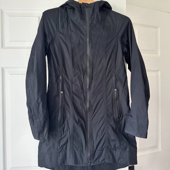 Lululemon Right As Rain Jacket – Black, Size 6 - Picture 4 of 7